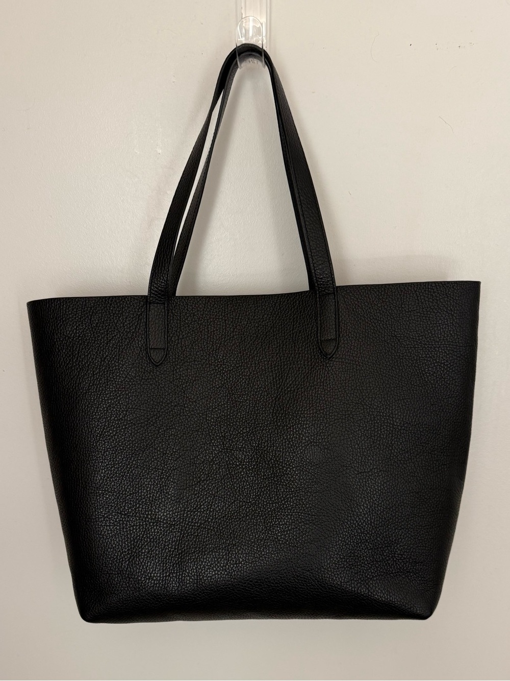 Cuyana pebbled leather tote
